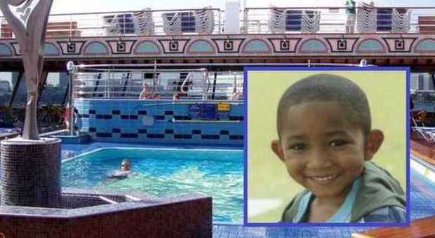 Baby modello trovato morto nella piscina della nave da crociera /Video