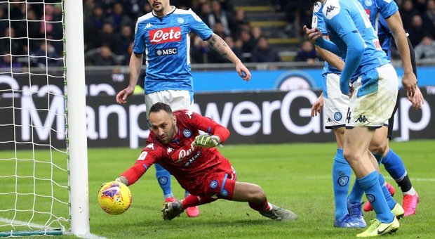 Napoli, Ospina guarda oltre l'Inter: «Ora la testa va al Cagliari»