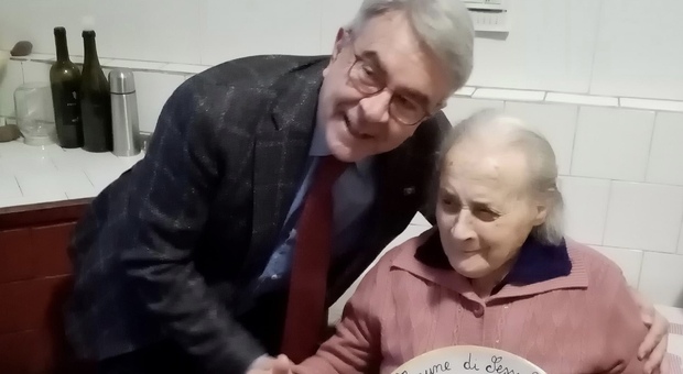 Sessa Cilento festeggia i 103 anni di Zia Teresina