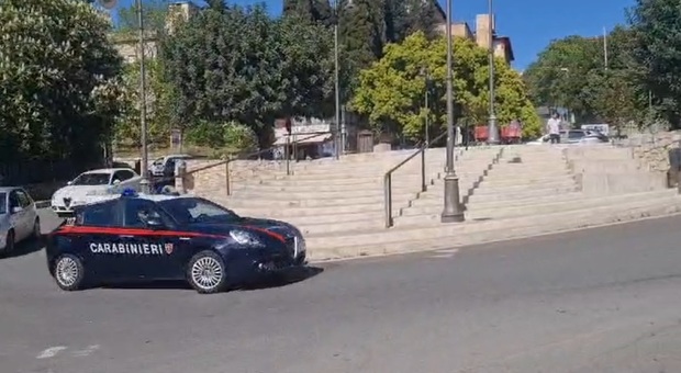 Ragazza ferita a Sezze, il sindaco: «Esite un problema sicurezza». Il prefetto convoca il comitato