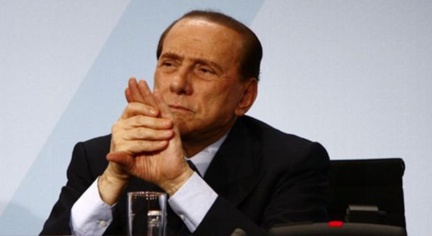 Milan, vertice di Berlusconi con mister Bee: l'offerta è di 500 milioni. L'incontro con Murdoch per Mediaset