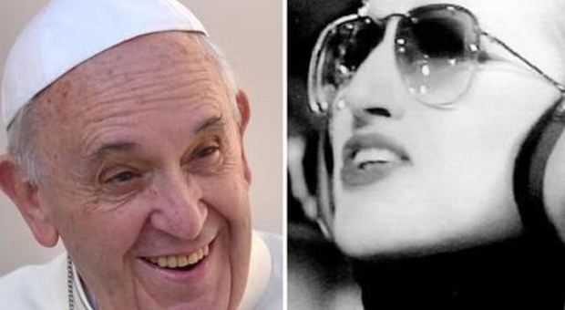 Il Papa parla del perdono e cita Mina: «Non bastano solo parole, parole, parole»