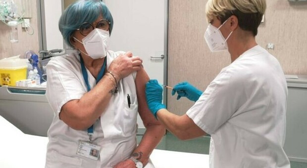 Paola Perugi alla vaccinazione