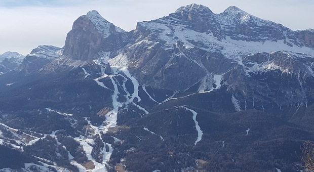 Una immagine delle piste e degli impianti delle Tofane a Cortina