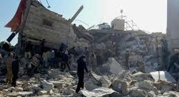 Aleppo, truppe Assad riconquistano città vecchia. Ribelli chiedono tregua