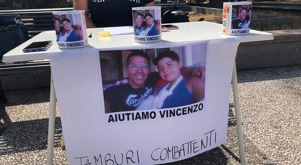 Gara di solidarietà per Vincenzo, malato di cancro a 10 anni. L'appello del padre: «Aiutateci, dobbiamo pagare le cure»