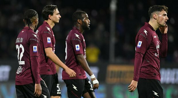«La Salernitana non parte per Udine. «Casi di Covid all'interno del gruppo». L'Udinese:«Noi ci saremo regolarmente»