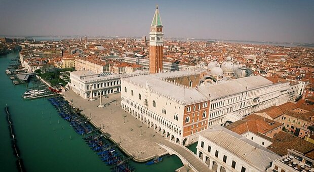 Venezia, allarme bomba: pacco sospetto davanti al Museo Vac Foundation