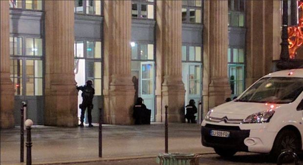 Parigi, evacuata la Gare du Nord per un blitz della polizia