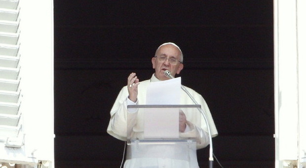 L'appello del Papa all'Angelus per i cristiani in Iraq: «Sono perseguitati»