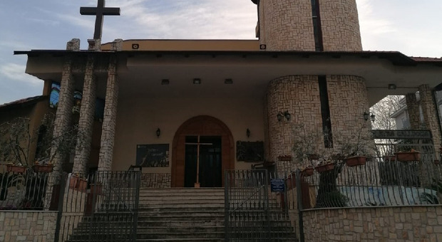 Spaccio davanti alla chiesa, cinque arresti tra Marano e Calvizzano