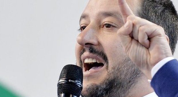 Salvini, l'intervista al Mattino «Patto con Berlusconi: è ancora troppo presto»