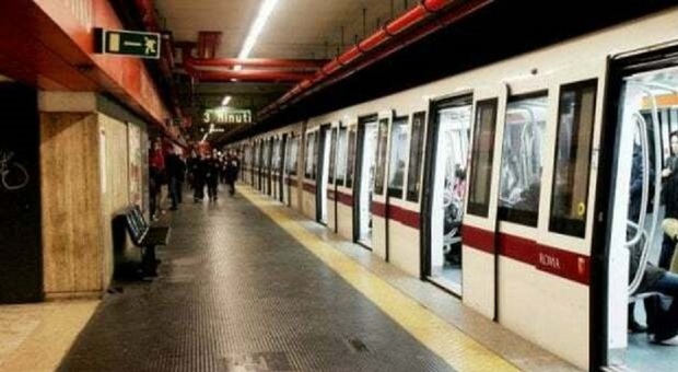 Metro Roma, un'odissea: binari, stazioni e convogli. Il flop della manutenzione