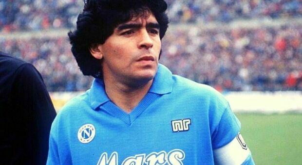 Un anno senza Maradona, la festa dei napoletani per ricordare il Pibe