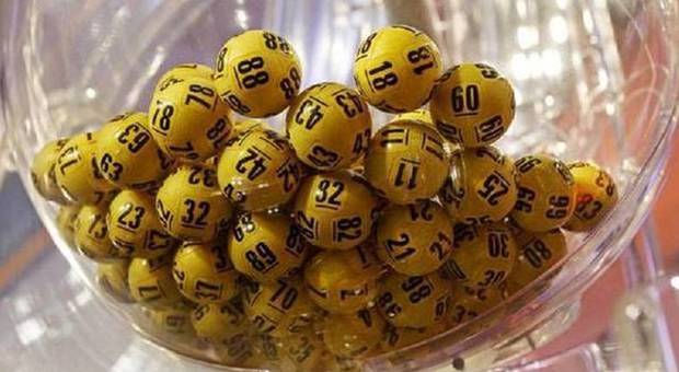 Lotto e Superenalotto, le estrazioni di oggi giovedì 3 maggio 2018: i numeri vincenti e le quote