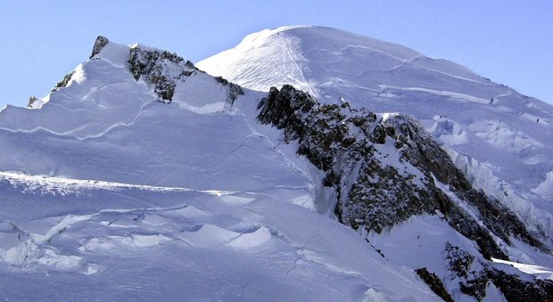 Tre alpinisti morti sul Monte Bianco, corpi sotto un metro di neve