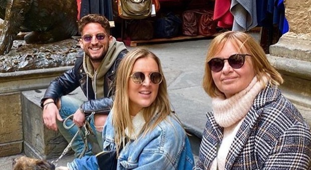Napoli, Mertens a Firenze con la famiglia durante la pausa