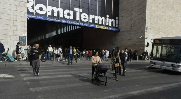 Roma, Mercato Centrale di Termini, scoperta la nuova tecnica usata dai borseggiatori