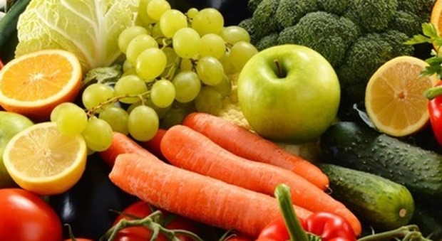 Fertilità maschile, mangiare 300 grammi di frutta e verdura migliora la vitalità degli spermatozoi