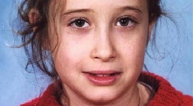 Francia, il mostro delle Ardenne confessa di aver ucciso la bimba Estelle: era scomparsa 17 anni fa
