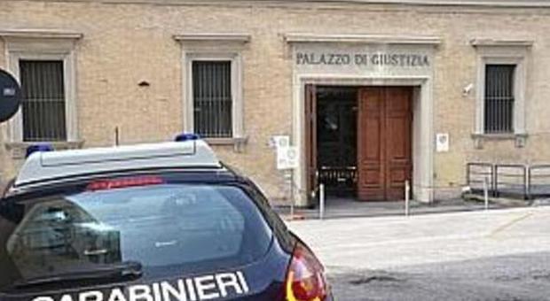 Ancona, donna ritira la pensione al posto del vicino morto: scoperta e condannata
