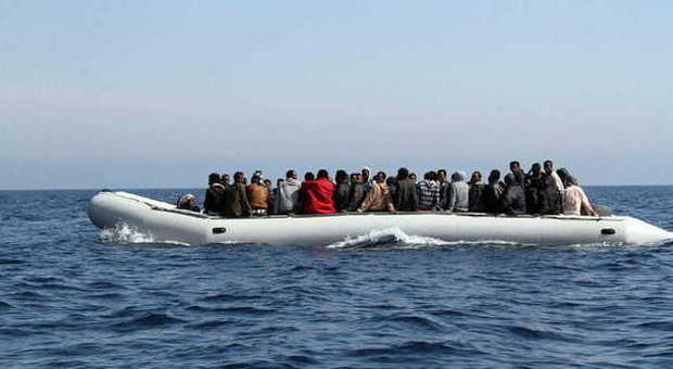 Maxi soccorso a migliaia di migranti mobilitate tutte le navi europee