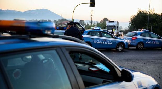 Brescia, camion perde carico di acciaio in galleria: due morti, gravi un bimbo e una donna