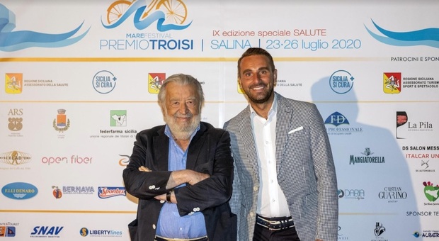 Marefestival, a Pupi Avati il premio Troisi: «Sto per girare un nuovo film con Renato Pozzetto»