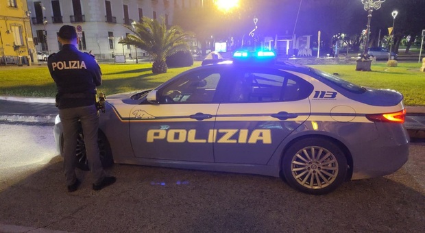 Napoli, furto di scooter a Chiaia: arrestate cinque persone