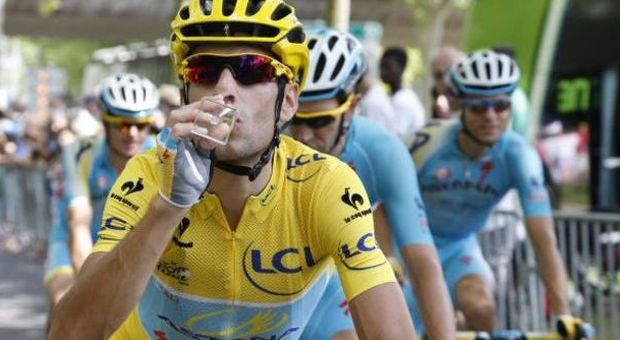 Nibali re di Parigi, trionfo al Tour de France 16 anni dopo la vittoria di Pantani
