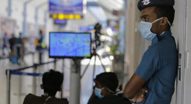Coronavirus, allarme sicurezza in volo: «I terroristi potrebbero sfruttare la pandemia, attenzione ai controlli»