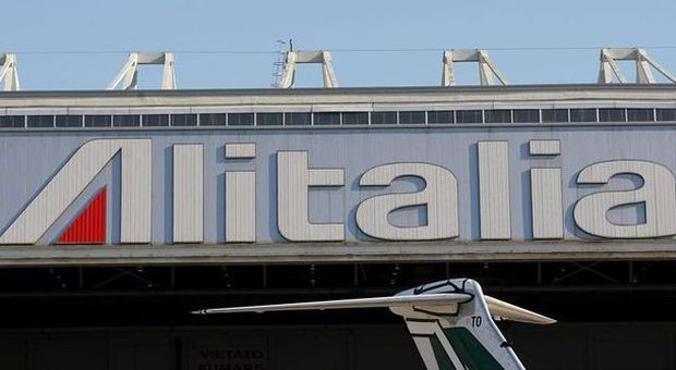 Alitalia-Etihad, vertice con il governo per salvare la trattativa