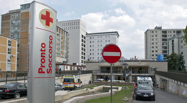Giovane muore all'ospedale di Trieste: morbillo probabile causa del decesso