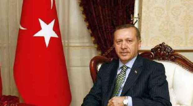 Tangentopoli del Bosforo, Erdogan rimuove altri 14 capi della polizia