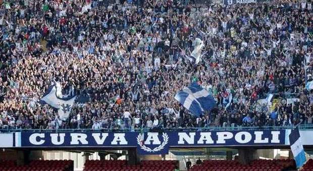 Lazio, divieto di trasferta a Napoli per i tifosi biancocelesti: «Rischio elevato»