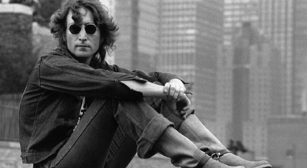 John Lennon, parole acrobatiche per un mondo nuovo: chiamatemi genio