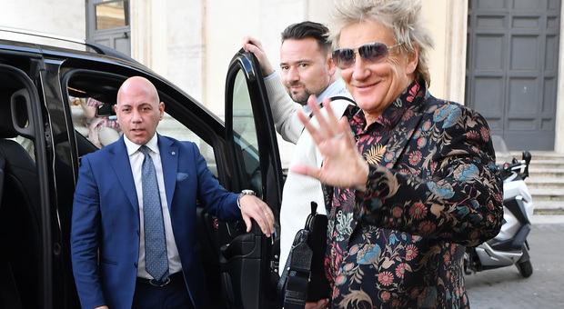 Il cantante Rod Stewart è sbarcato a Roma per tifare il suo Celtic all'Olimpico