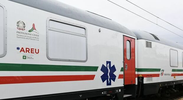 Covid, FS Italiane presenta treno sanitario e hub vaccinale a Roma Termini