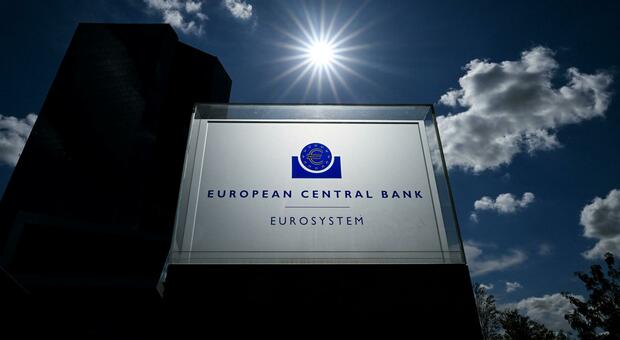 Tassi fermi al 4,50%, la Bce decide stop agli aumenti dopo dieci rialzi
