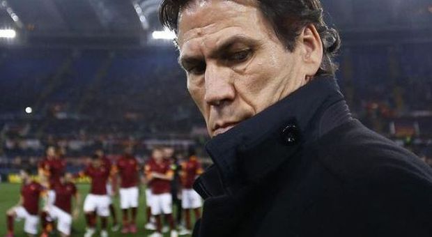 Roma da pianto, ritiro da comica: Rudi evita lo scontro con la squadra