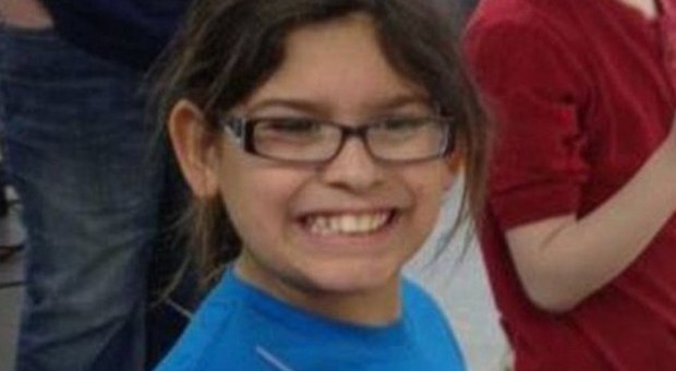 Chicago, quattordicenne uccide la sorellina di 11 anni con 40 coltellate: «Era un'ingrata»