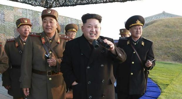 Si addormenta al meeting con Kim Jong-un: giustiziato con un cannone