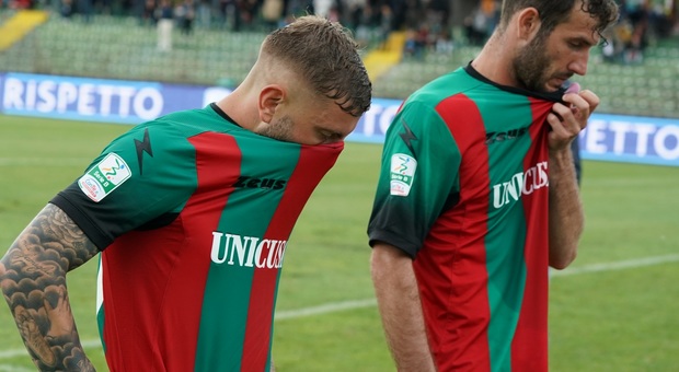 La Ternana perde a Vercelli e dopo sei stagioni ritorna in Lega Pro