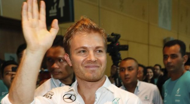F1, l'annuncio choc di Rosberg: «Mi ritiro, non correrò più»