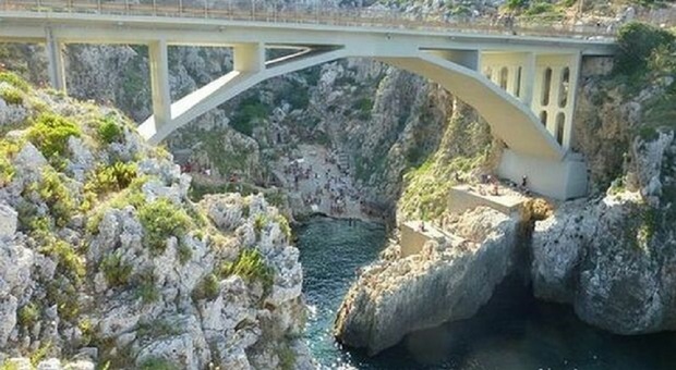 Gagliano, riapre ai pedoni il ponte del Ciolo: paesaggio mozzafiato a portata di clic