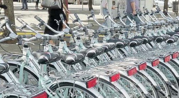Bike sharing e percorsi ciclopedonali: due mesi per la svolta