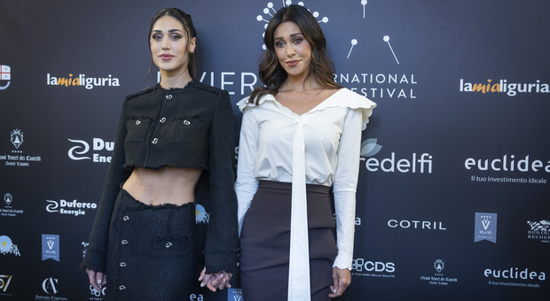 Belen e Cecilia Rodriguez ospiti al Riviera Film Festival: «Partecipare a Celebrity Hunted ci ha avvicinato»