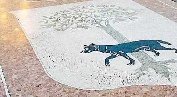 La Lupa perde pezzi: via al piano di restauro. Una ditta offre 18mila euro per il recupero del mosaico in piazza Sant'Oronzo