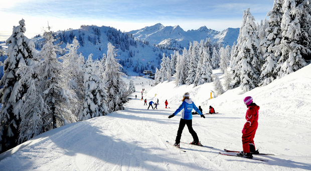 Dpcm, in Alto Adige si può sciare, ristoranti aperti fino alle 22: «La loro chiusura ucciderebbe le montagne»