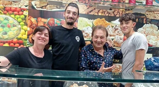 Bollette, chiude la pasticceria Banchella dopo 100 anni di attività a Cortona: Jovanotti fra i clienti